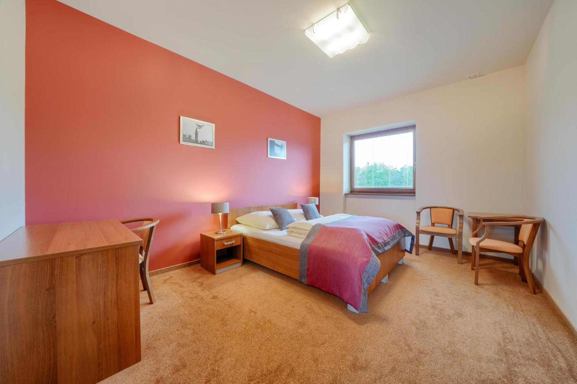 Hotel Aviator Kamien Slaski 외부 사진